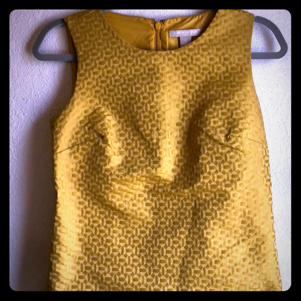 **SOLD**Banana republic gold top